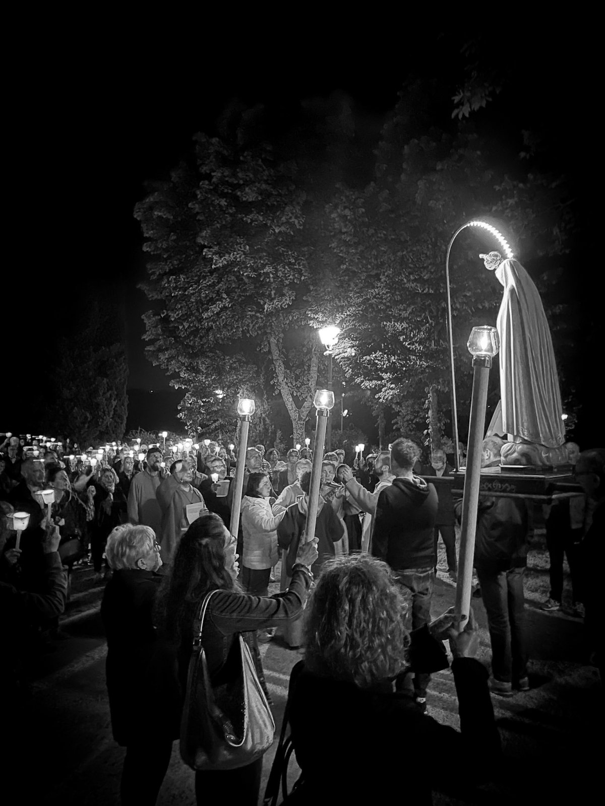 Maggio Mariano: un cammino di fede e luce al Santuario